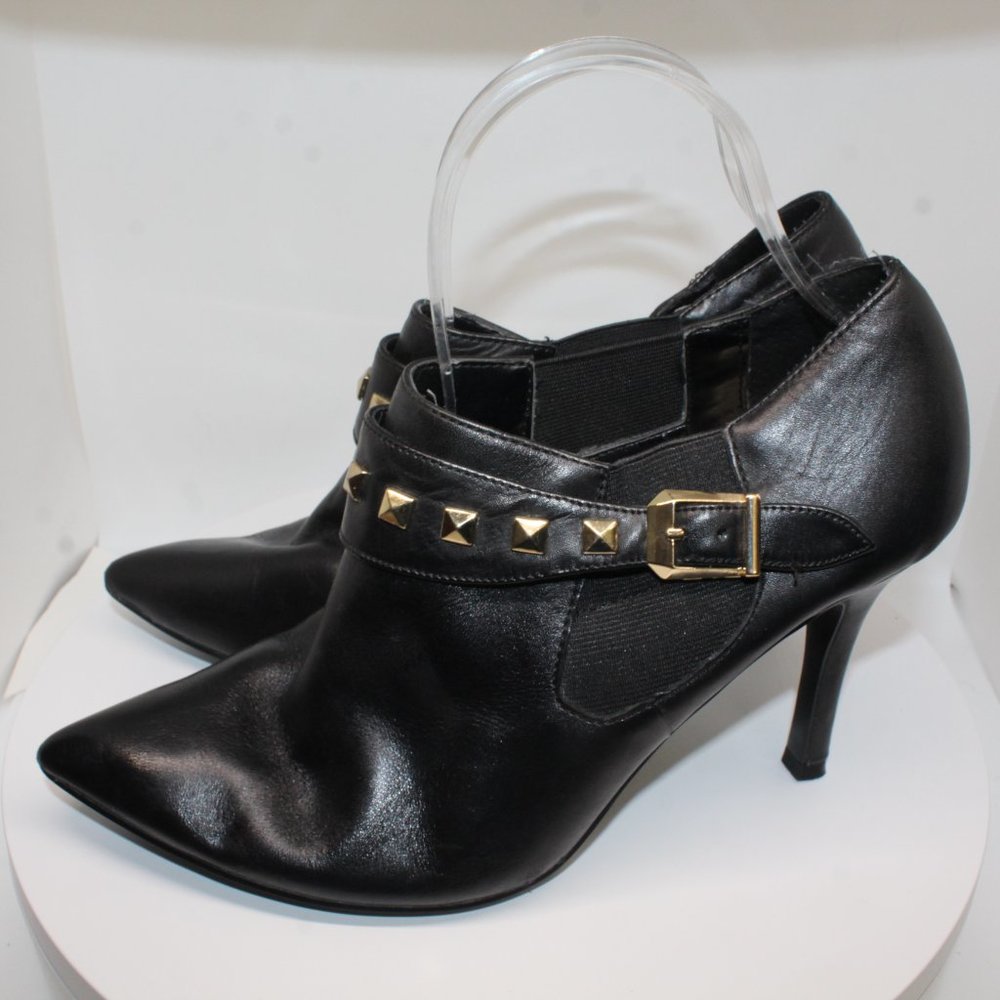 GUESS T Pyramid Studded Sz 8.5M Black Leather Ankle Booties Stilettos Heels #144 - Picture 9 of 16